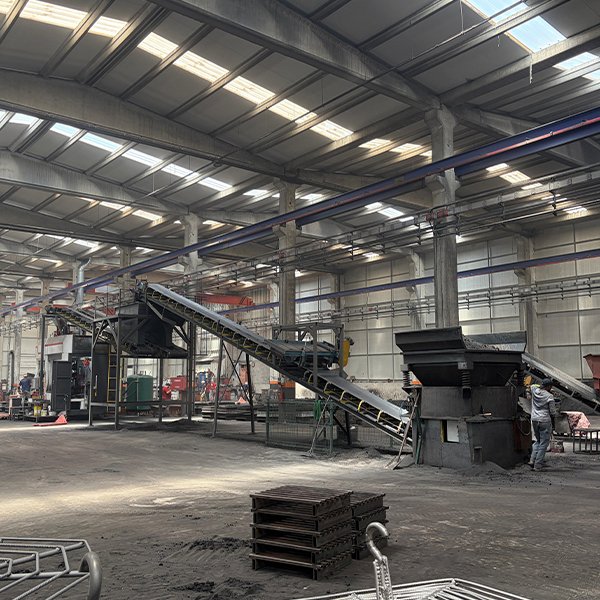 Industrial metal casting production at the Bordomet foundry in Turkey